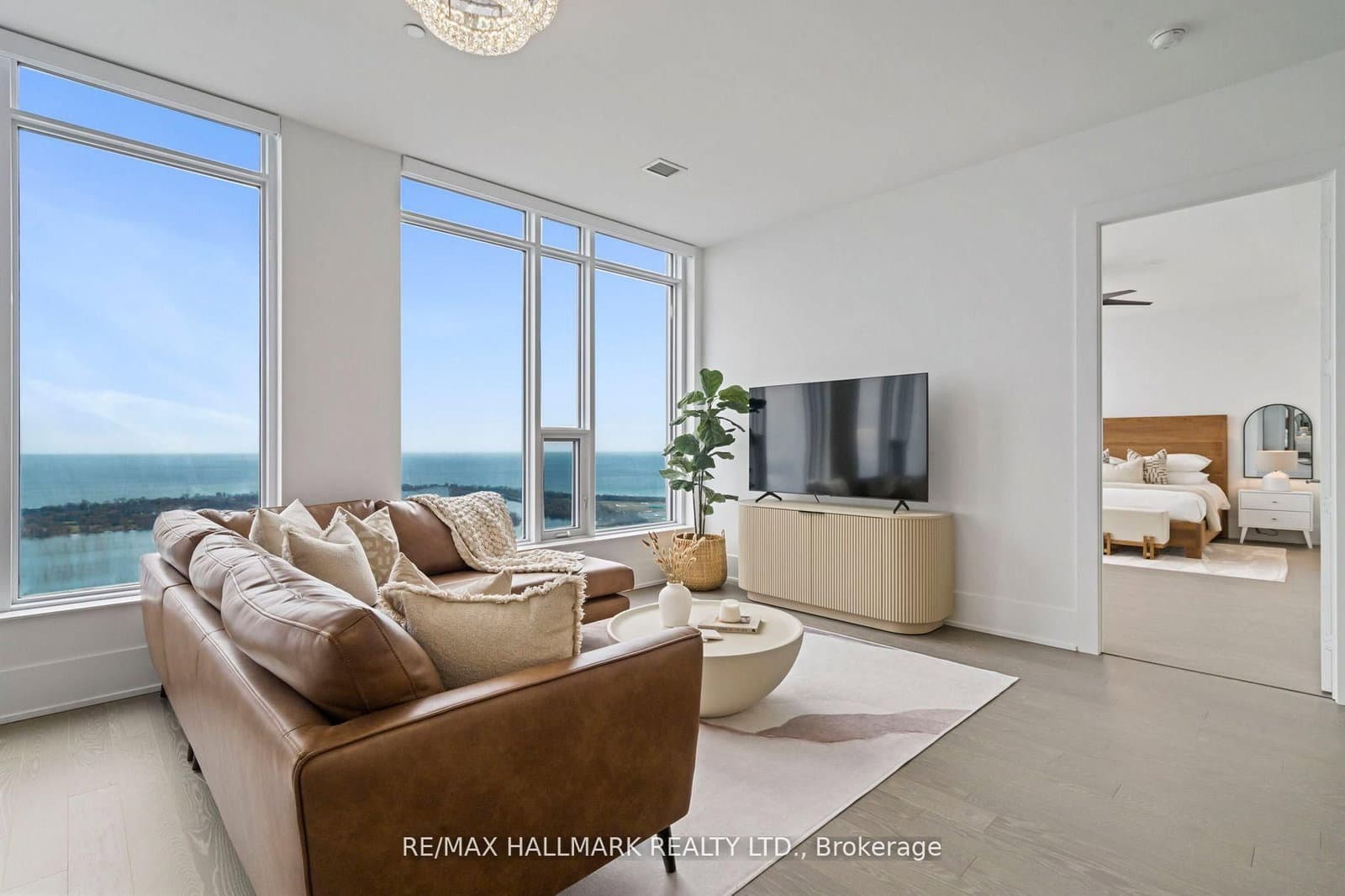 10 York Street, Unit 6805 thumbnail 10