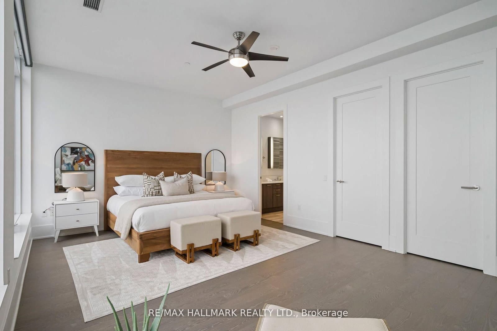 10 York Street, Unit 6805 thumbnail 22