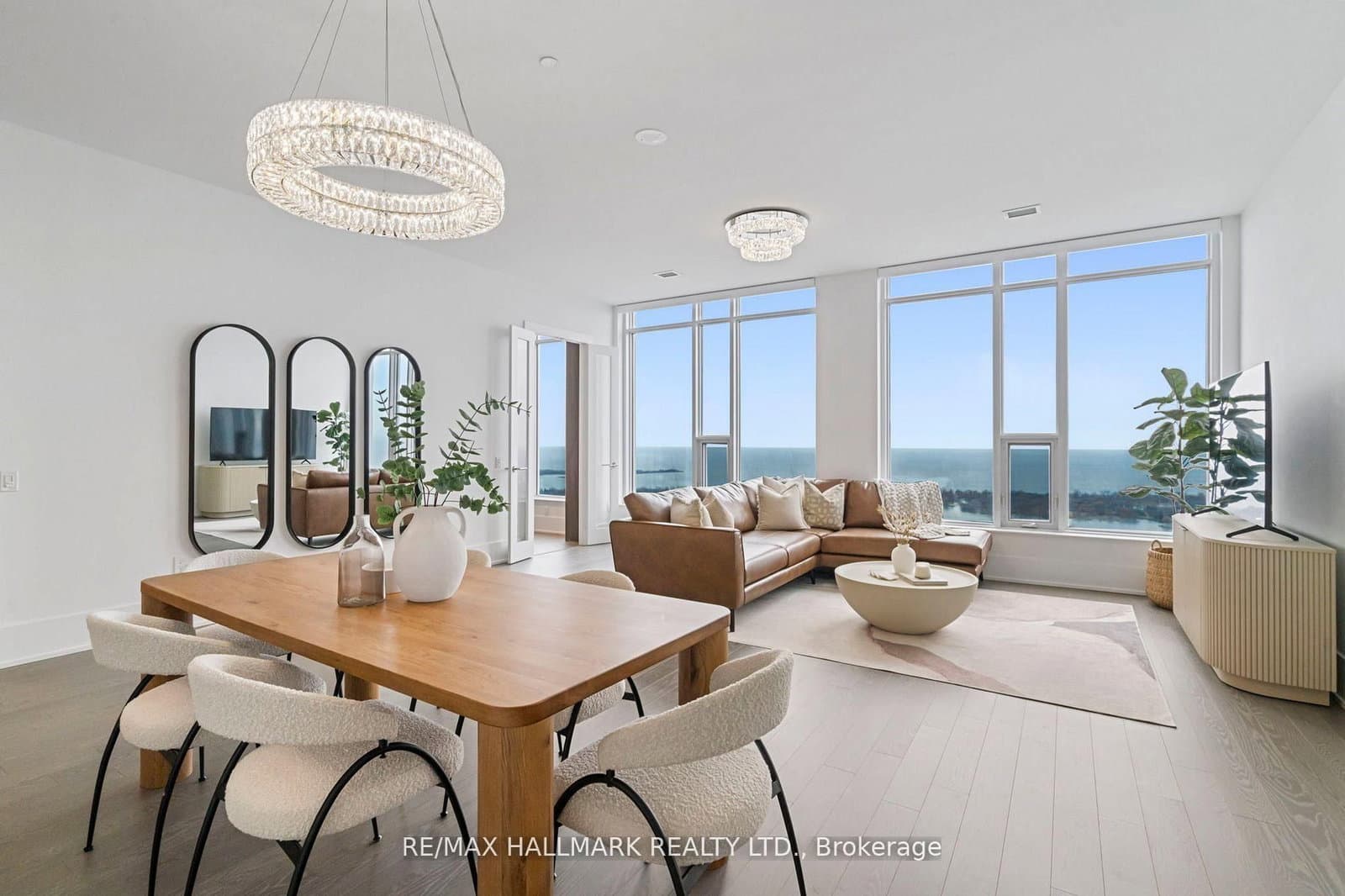 10 York Street, Unit 6805 thumbnail 26