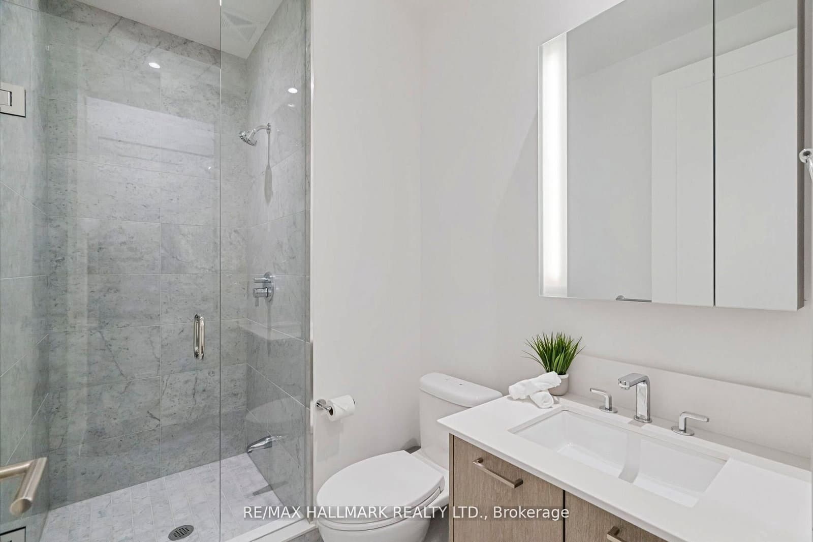 10 York Street, Unit 6805 thumbnail 33