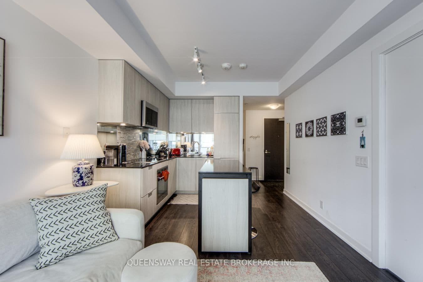 609 Avenue Road, Unit 1410 thumbnail 11