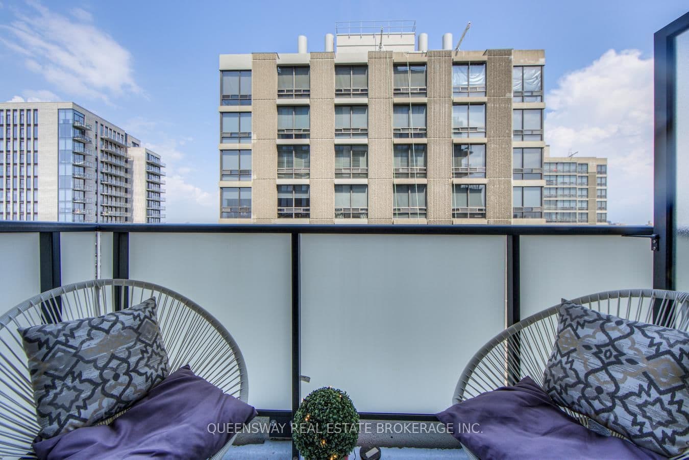 609 Avenue Road, Unit 1410 thumbnail 16