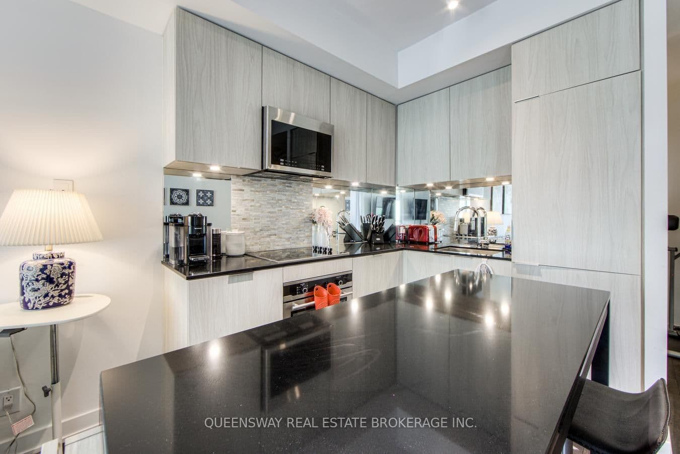 609 Avenue Road, Unit 1410 thumbnail 7