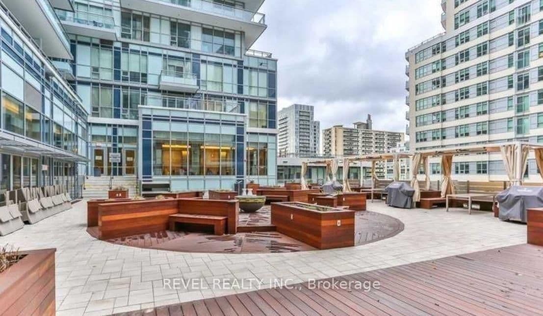 98 Lillian Street, Unit 1913 thumbnail 13