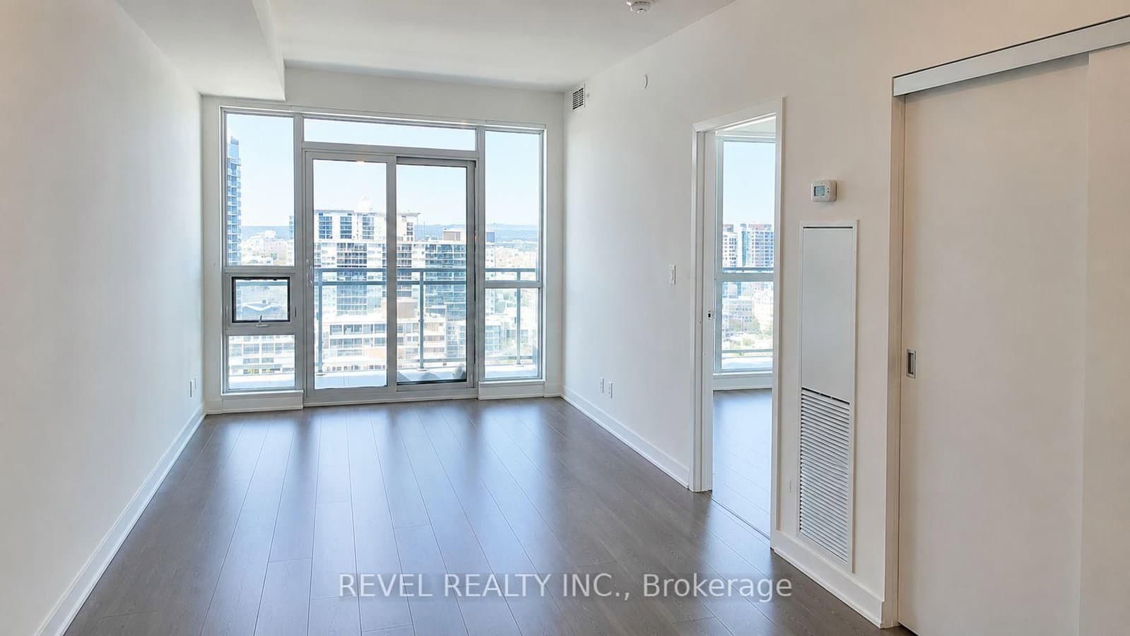 98 Lillian Street, Unit 1913 thumbnail 5