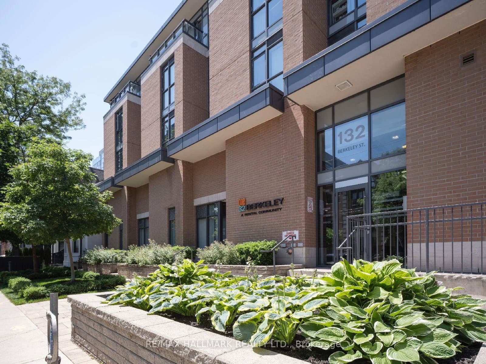 132 Berkeley Street, Unit 1007 - Image 1