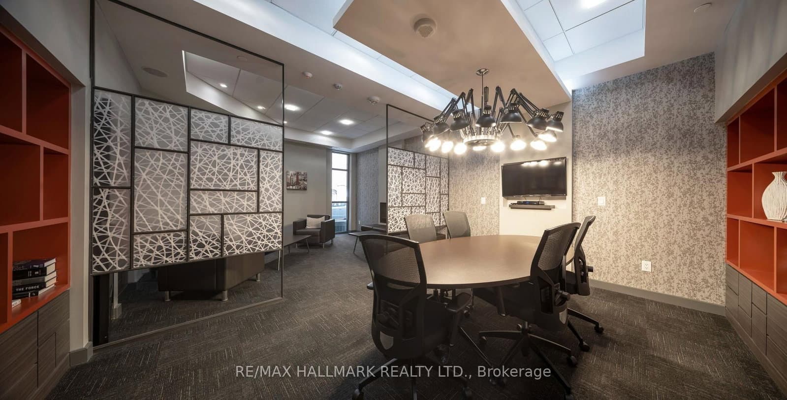 132 Berkeley Street, Unit 1007 thumbnail 13