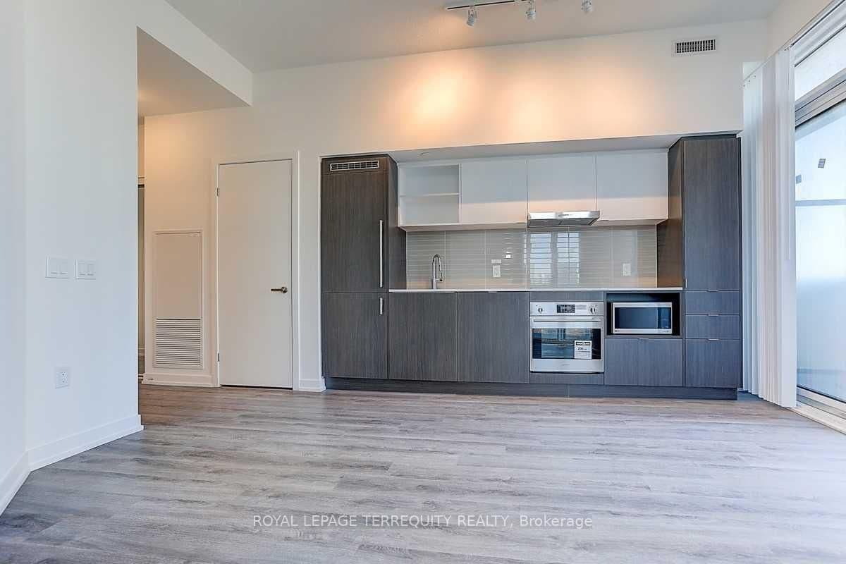 138 Downes Street, Unit 3215 thumbnail 20