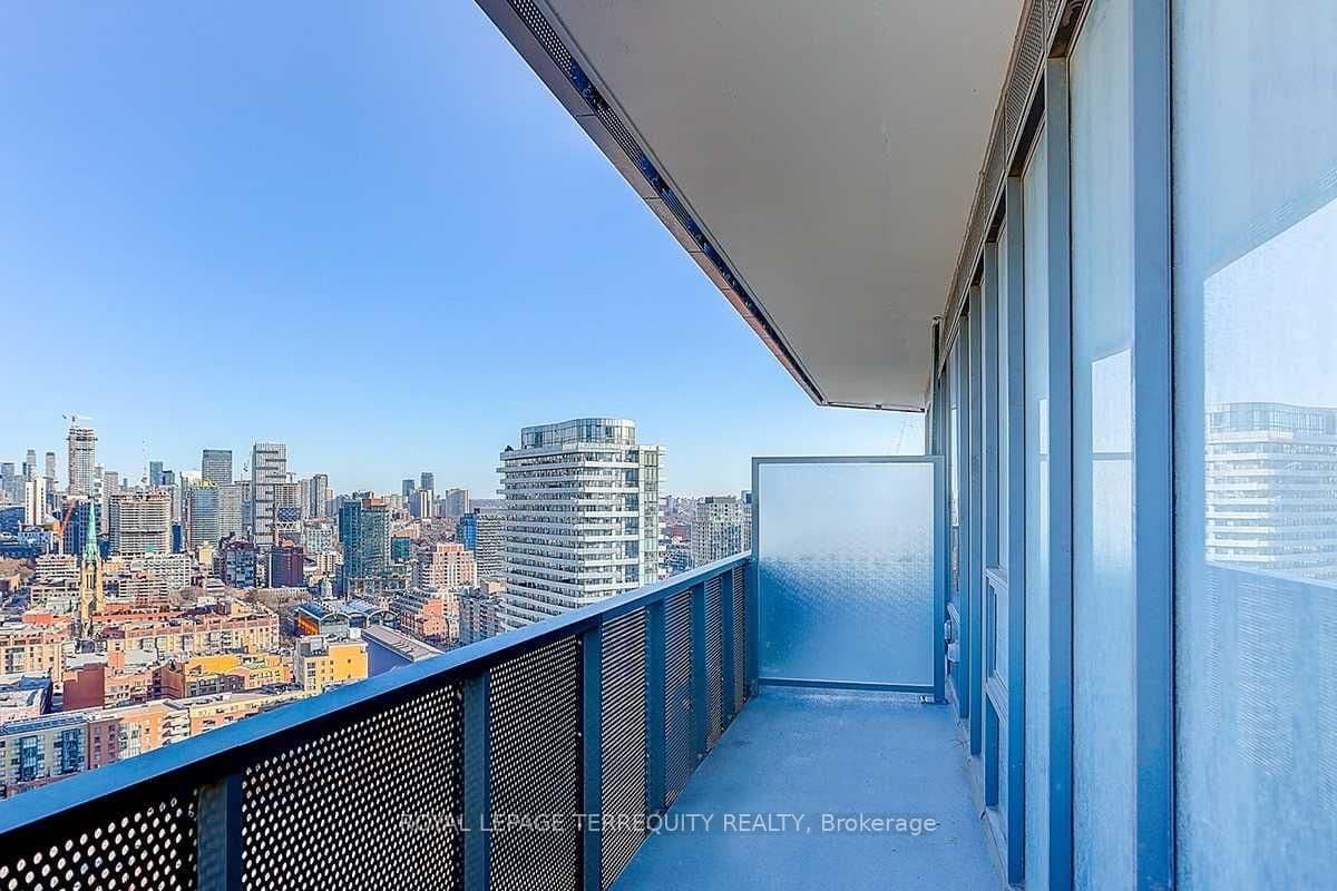 138 Downes Street, Unit 3215 thumbnail 27