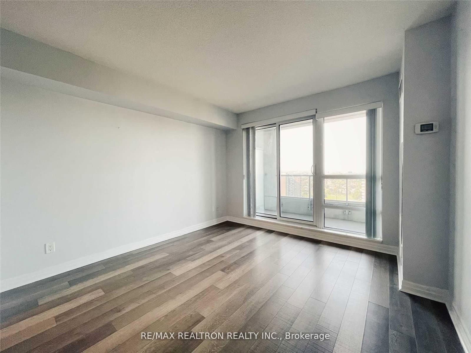 2015 Sheppard Avenue E, Unit 2406 thumbnail 6