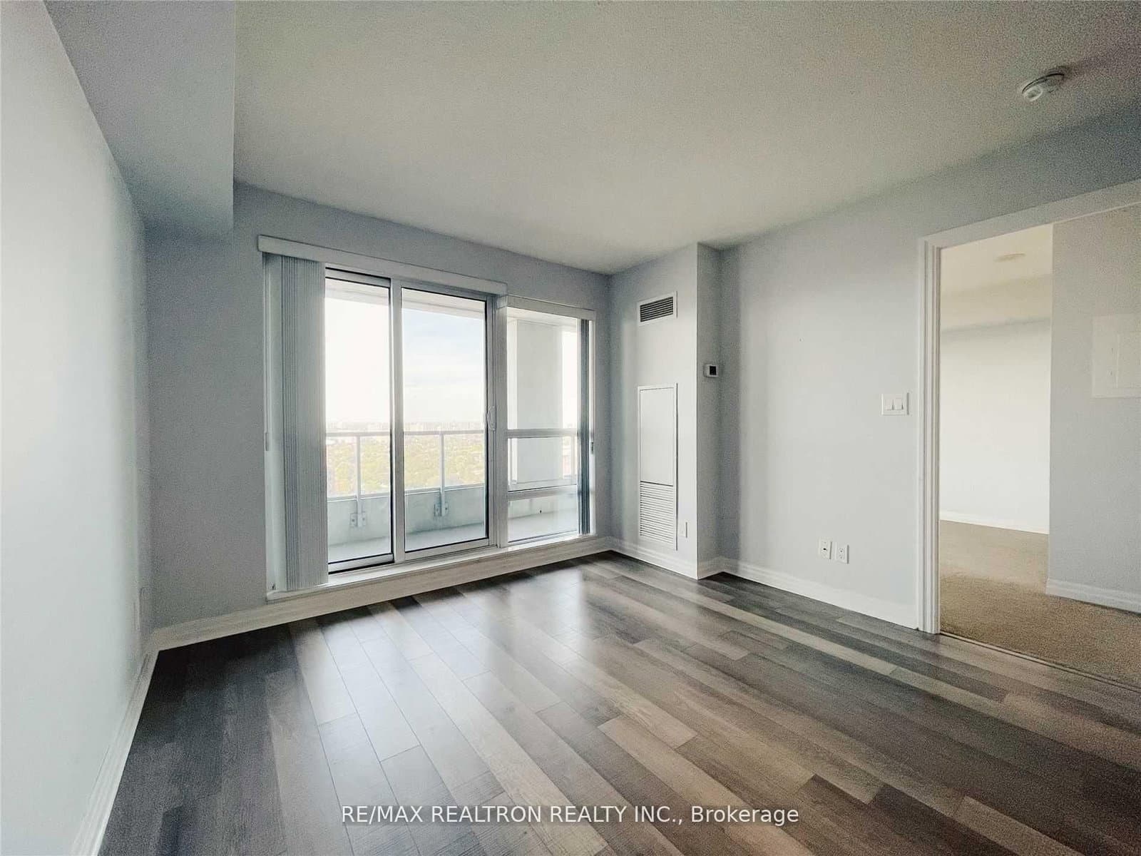 2015 Sheppard Avenue E, Unit 2406 thumbnail 7