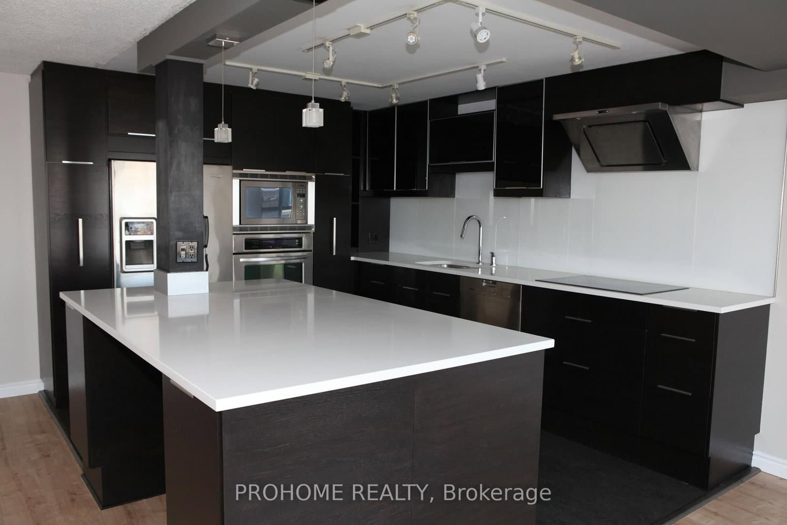 45 Carlton Street, Unit 1901 thumbnail 11