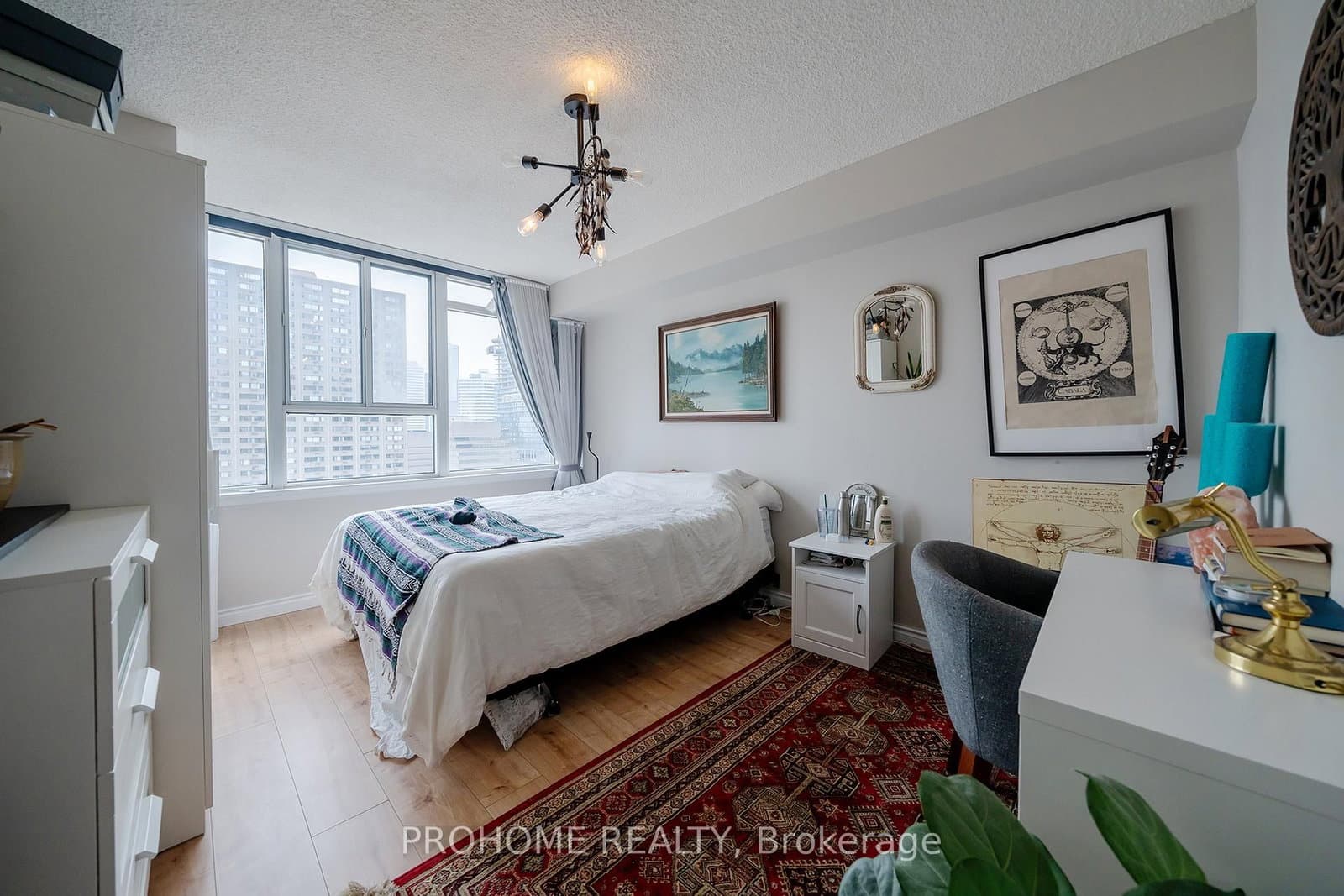 45 Carlton Street, Unit 1901 thumbnail 13
