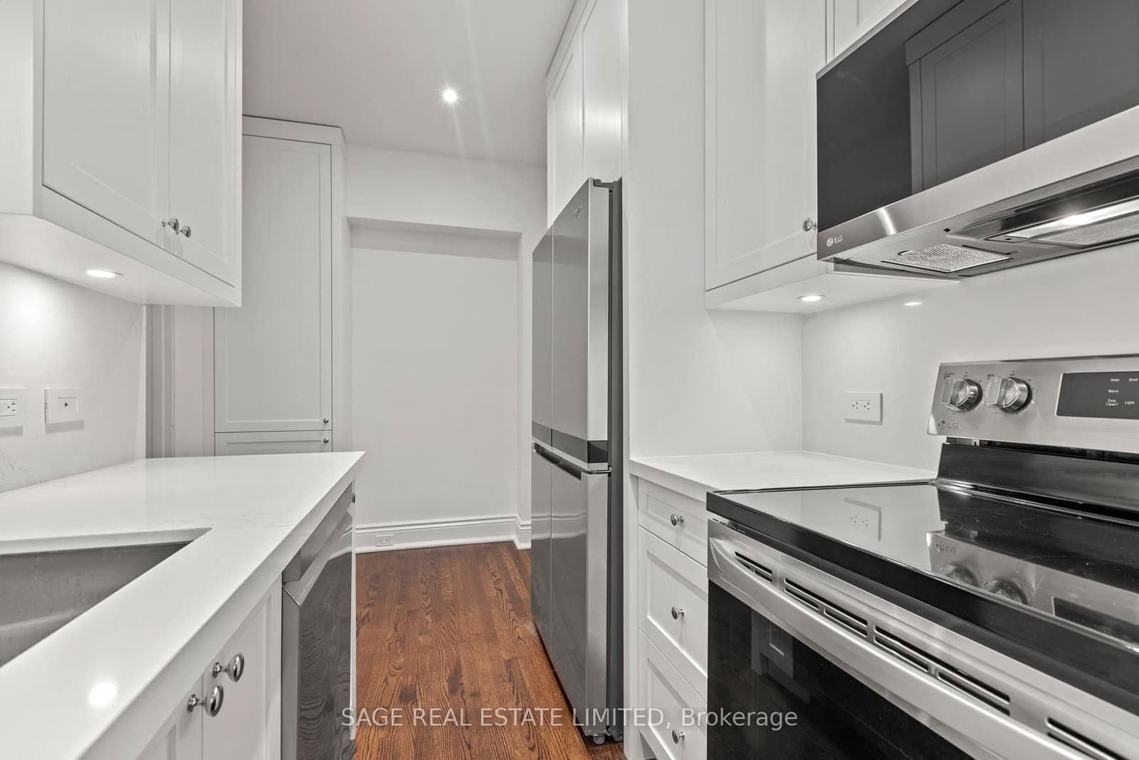 150 Balmoral Avenue, Unit 502 thumbnail 15