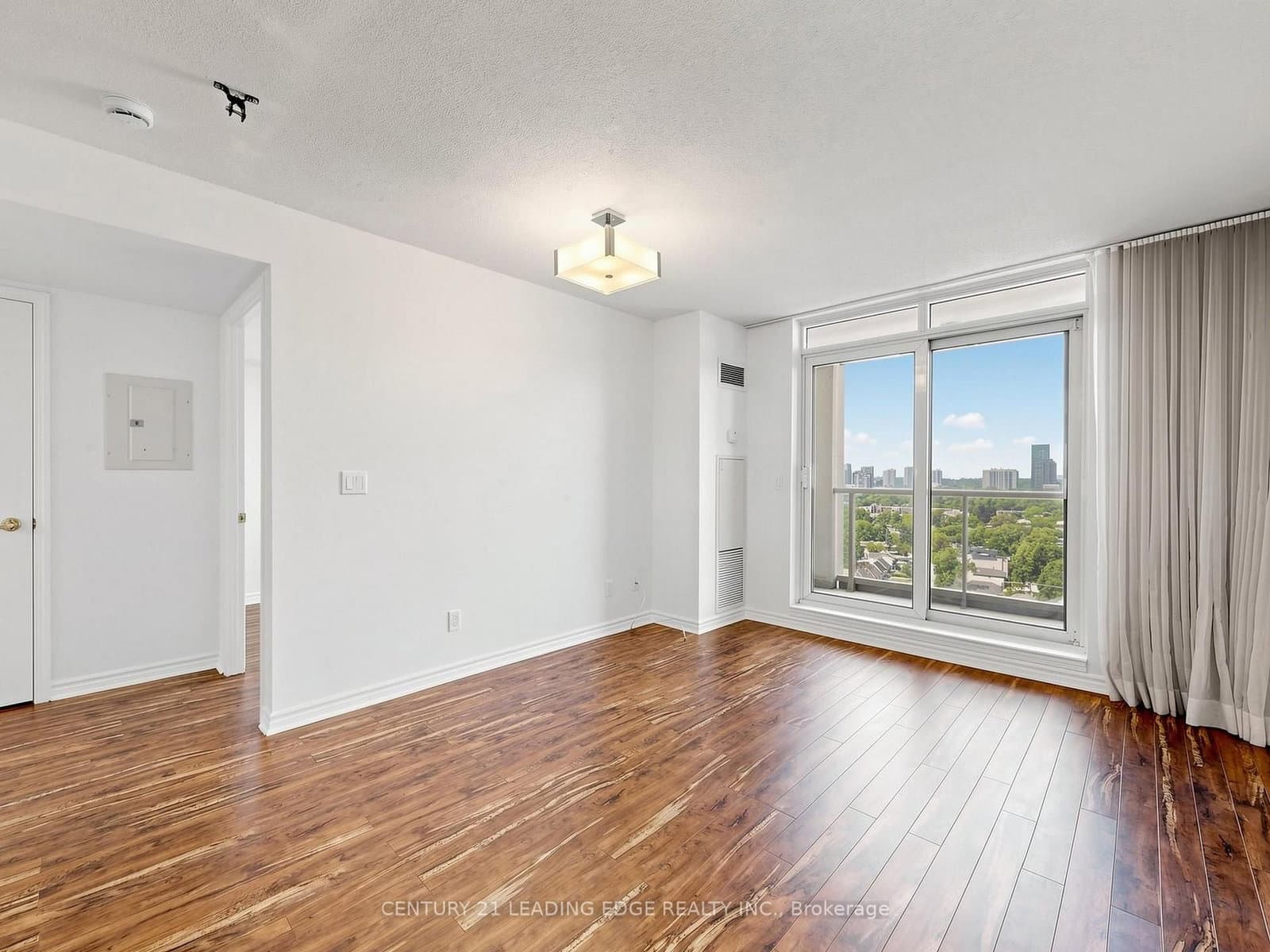 18 Kenaston Garden, Unit 1601 thumbnail 15