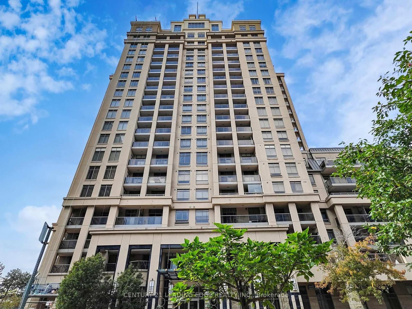 18 Kenaston Garden, Unit 1601 thumbnail 3