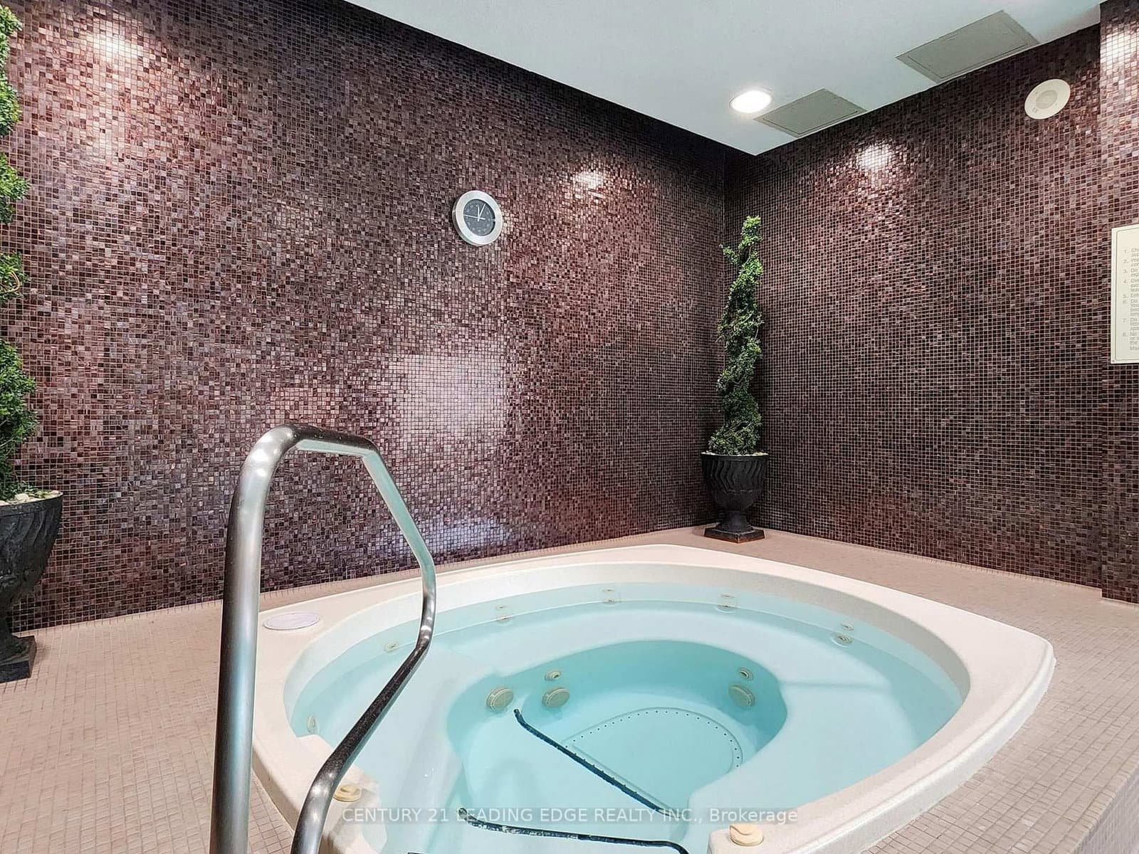 18 Kenaston Garden, Unit 1601 thumbnail 35