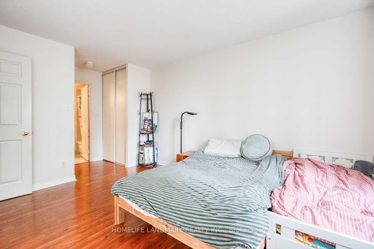 260 Doris Avenue, Unit 302 thumbnail 10