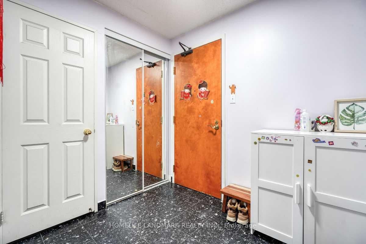 260 Doris Avenue, Unit 302 thumbnail 3
