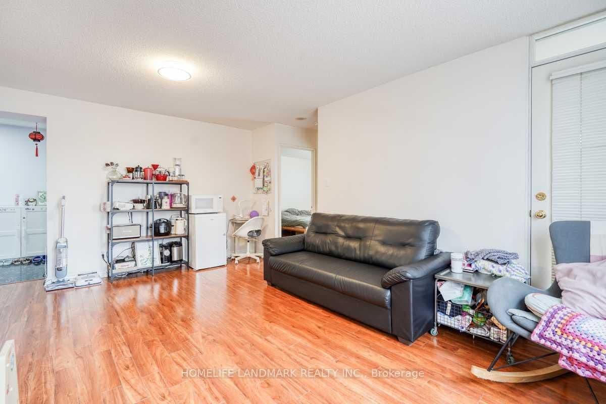 260 Doris Avenue, Unit 302 thumbnail 5
