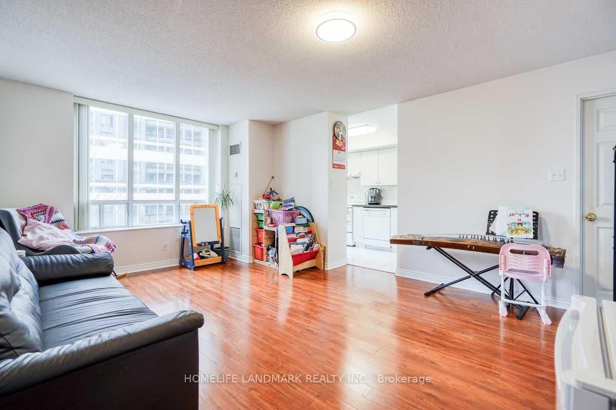 260 Doris Avenue, Unit 302 thumbnail 6