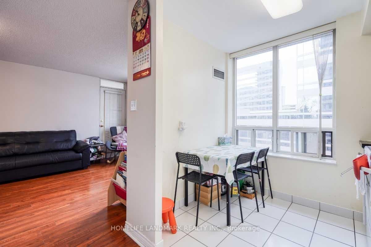 260 Doris Avenue, Unit 302 thumbnail 8