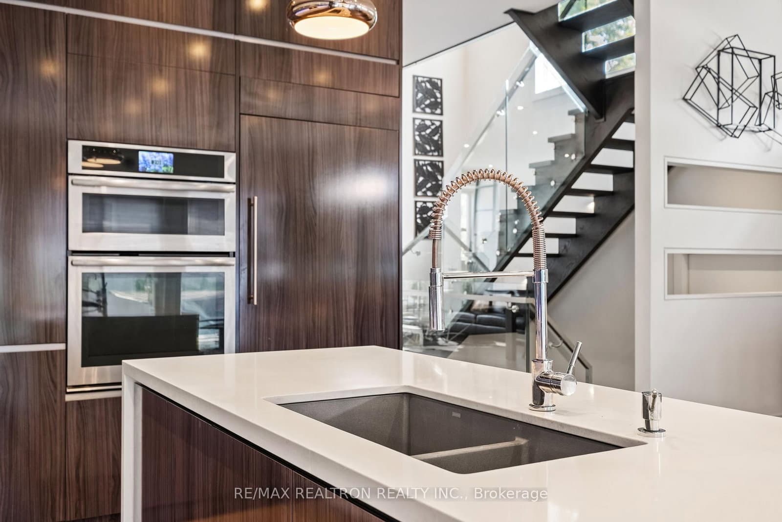 494 Atlas Avenue thumbnail 15