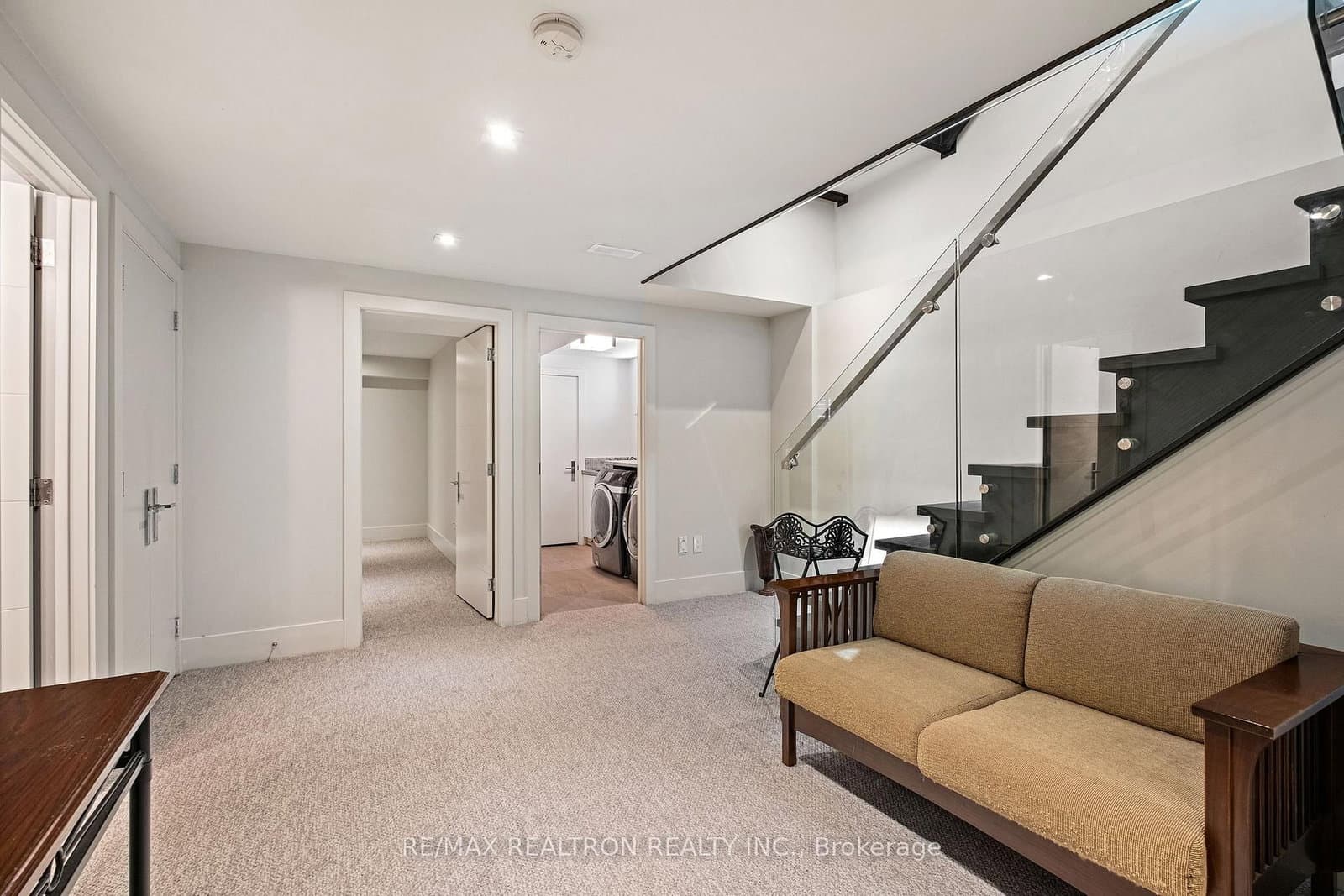 494 Atlas Avenue thumbnail 32