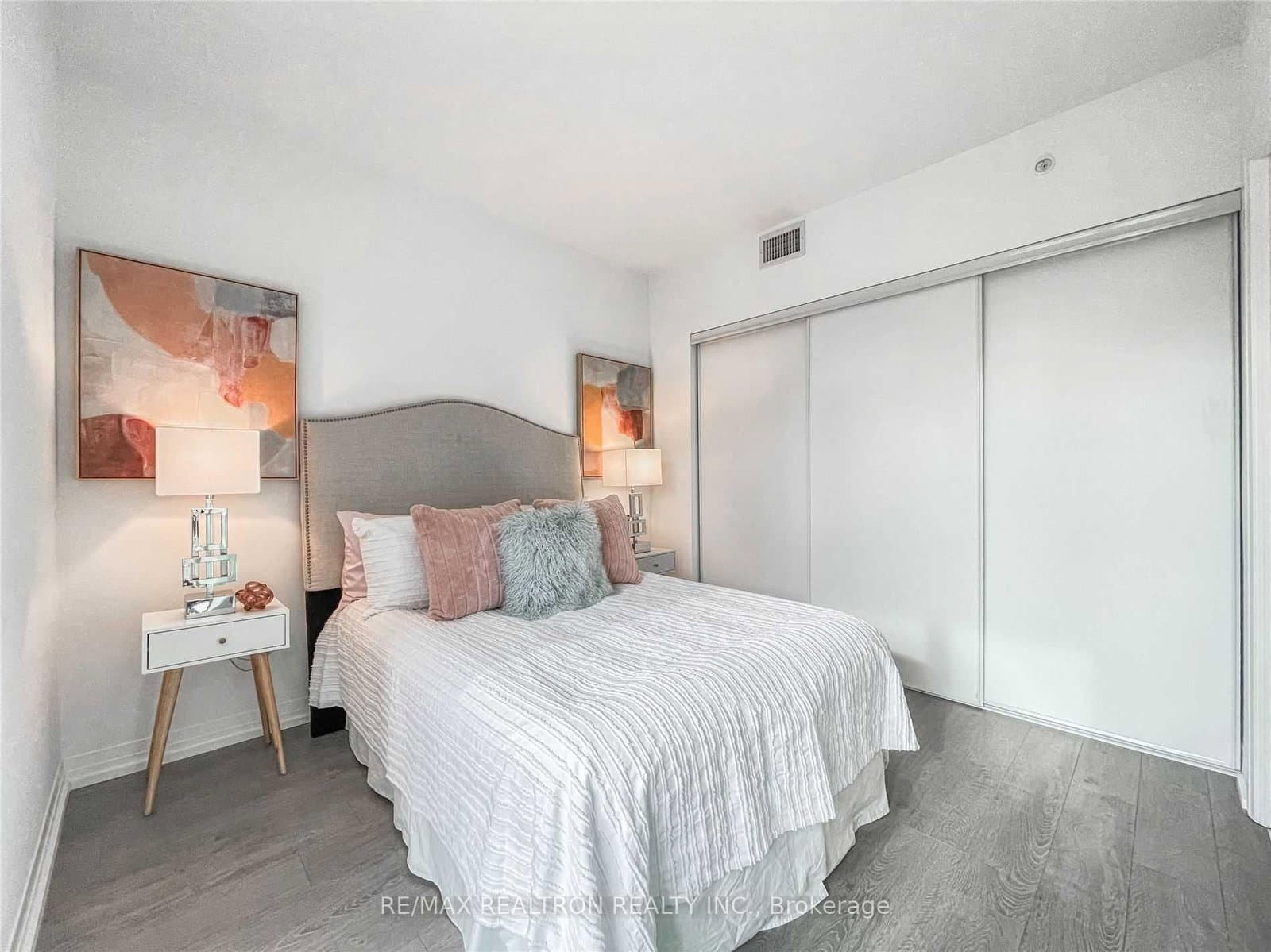 251 Jarvis Street, Unit 1430 thumbnail 14