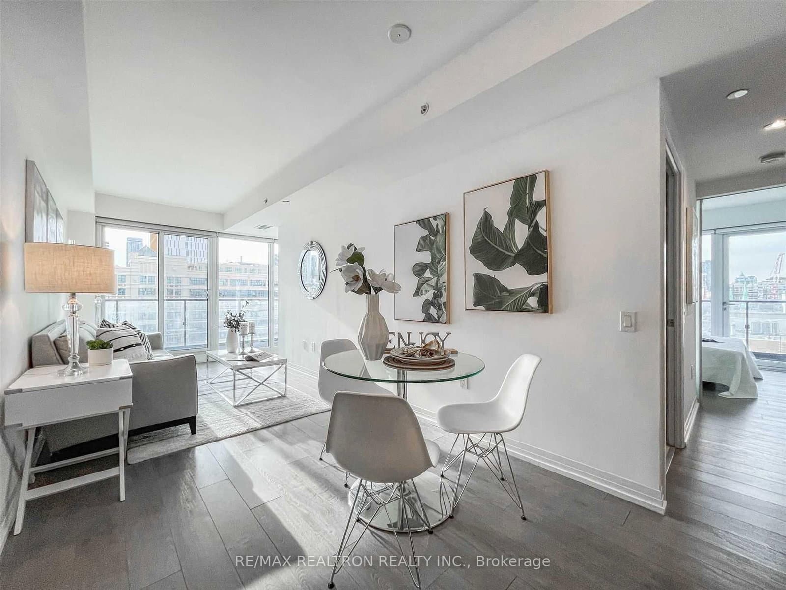 251 Jarvis Street, Unit 1430 thumbnail 3