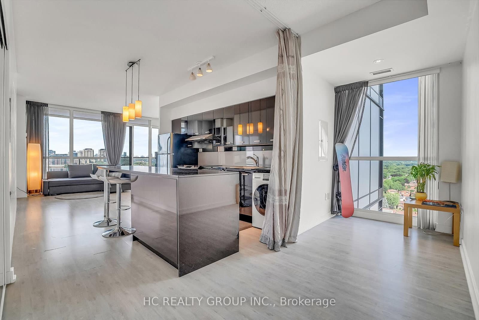 33 Singer Court, Unit 2205 thumbnail 4