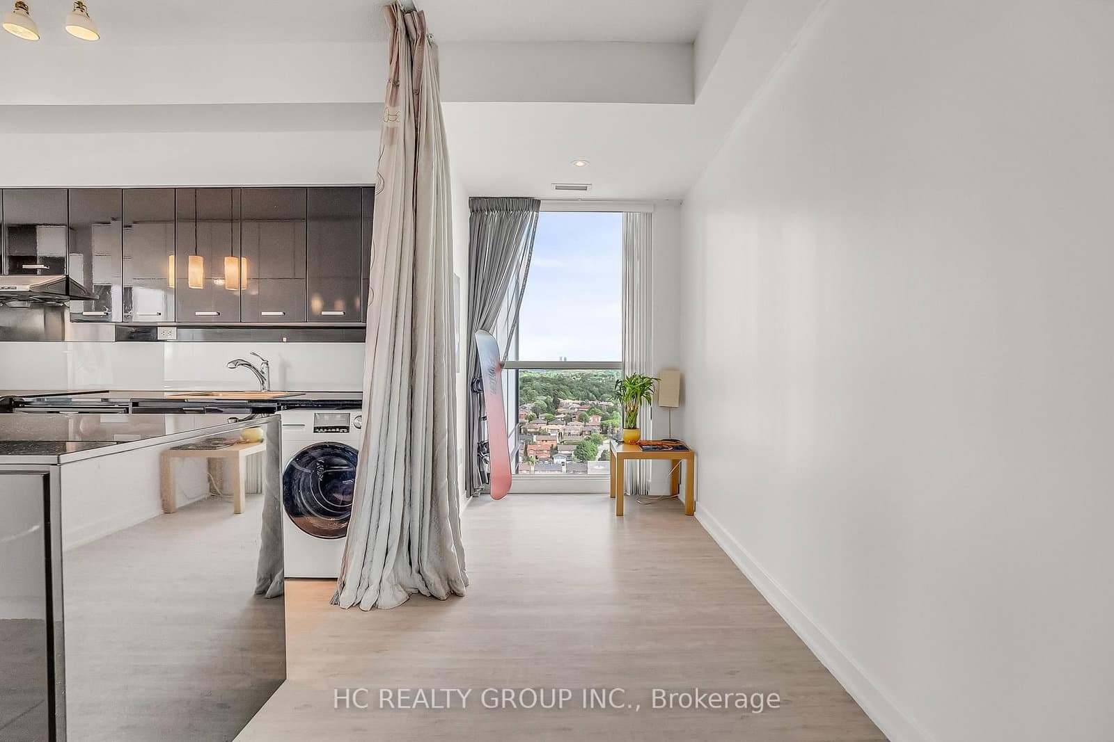 33 Singer Court, Unit 2205 thumbnail 5