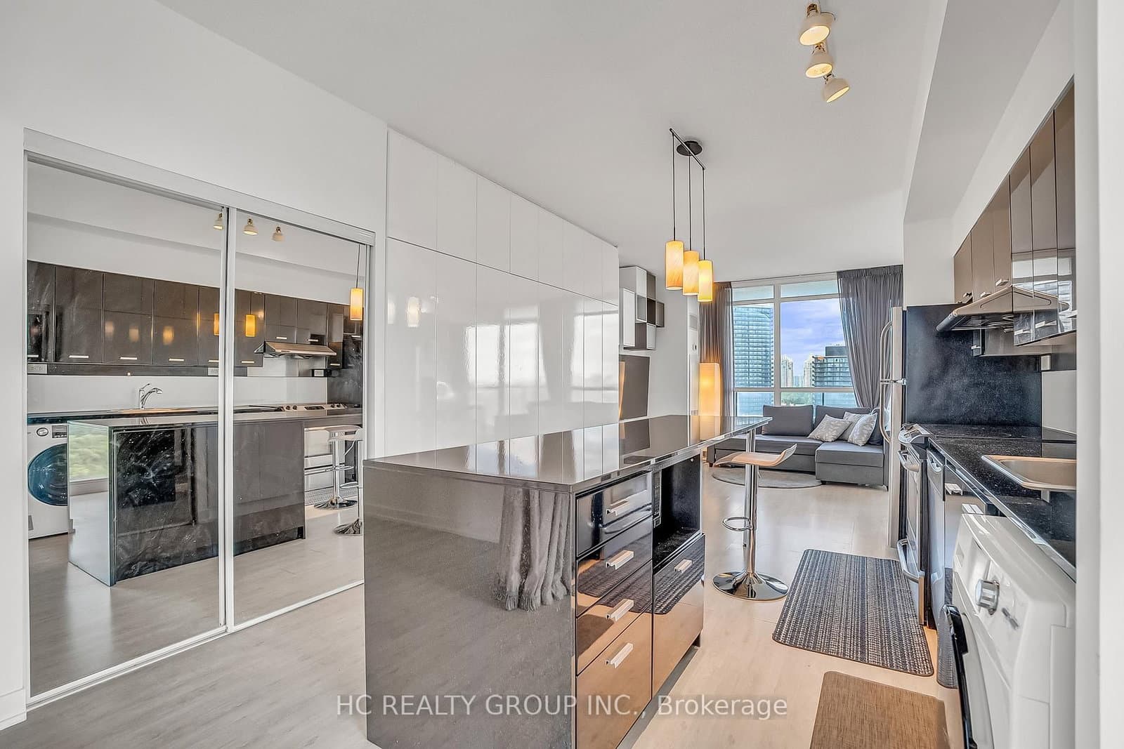 33 Singer Court, Unit 2205 thumbnail 6