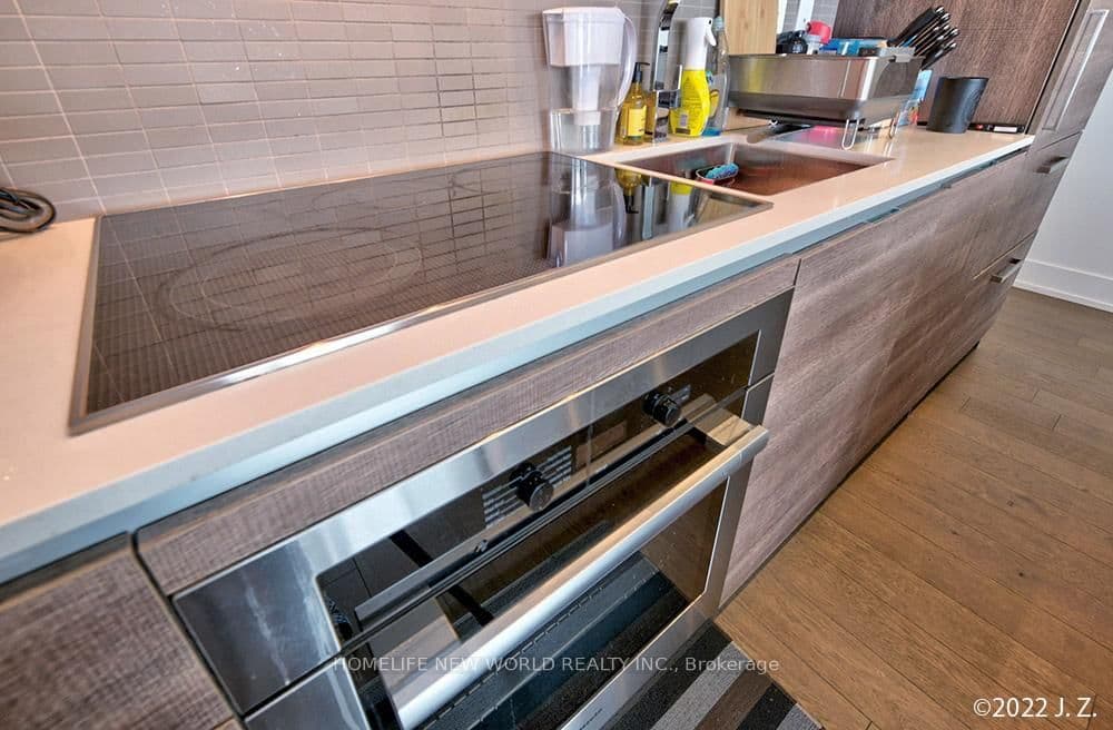 200 Bloor Street W, Unit 1601 thumbnail 10