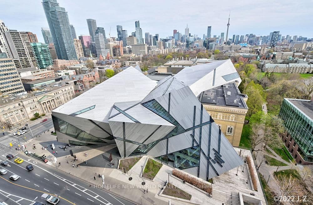 200 Bloor Street W, Unit 1601 thumbnail 23