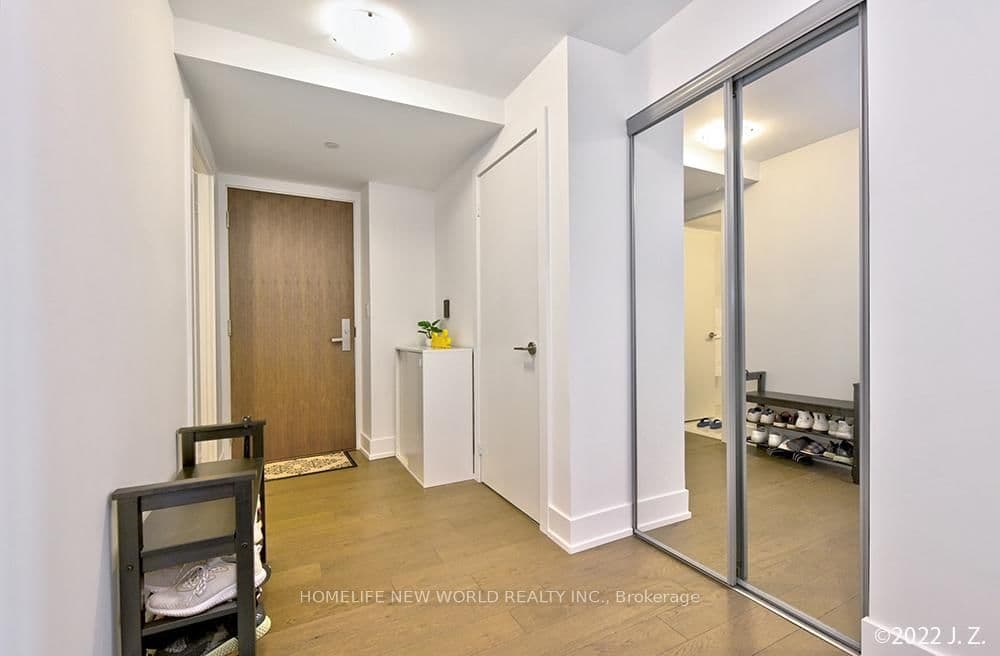 200 Bloor Street W, Unit 1601 thumbnail 6