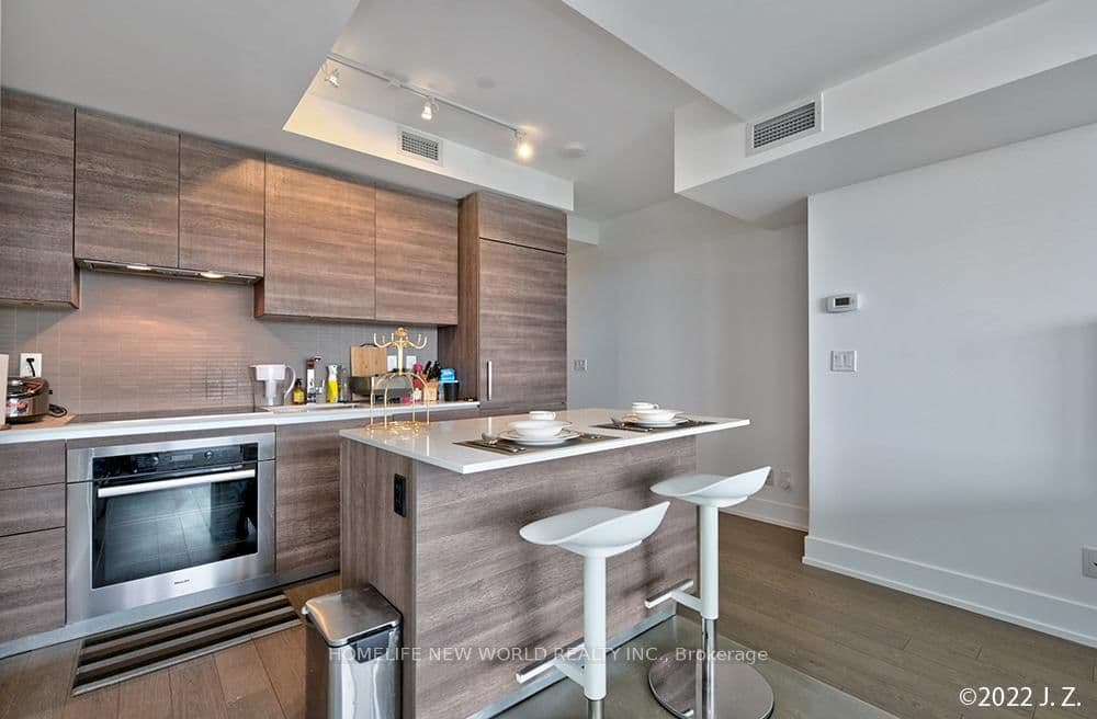 200 Bloor Street W, Unit 1601 thumbnail 9