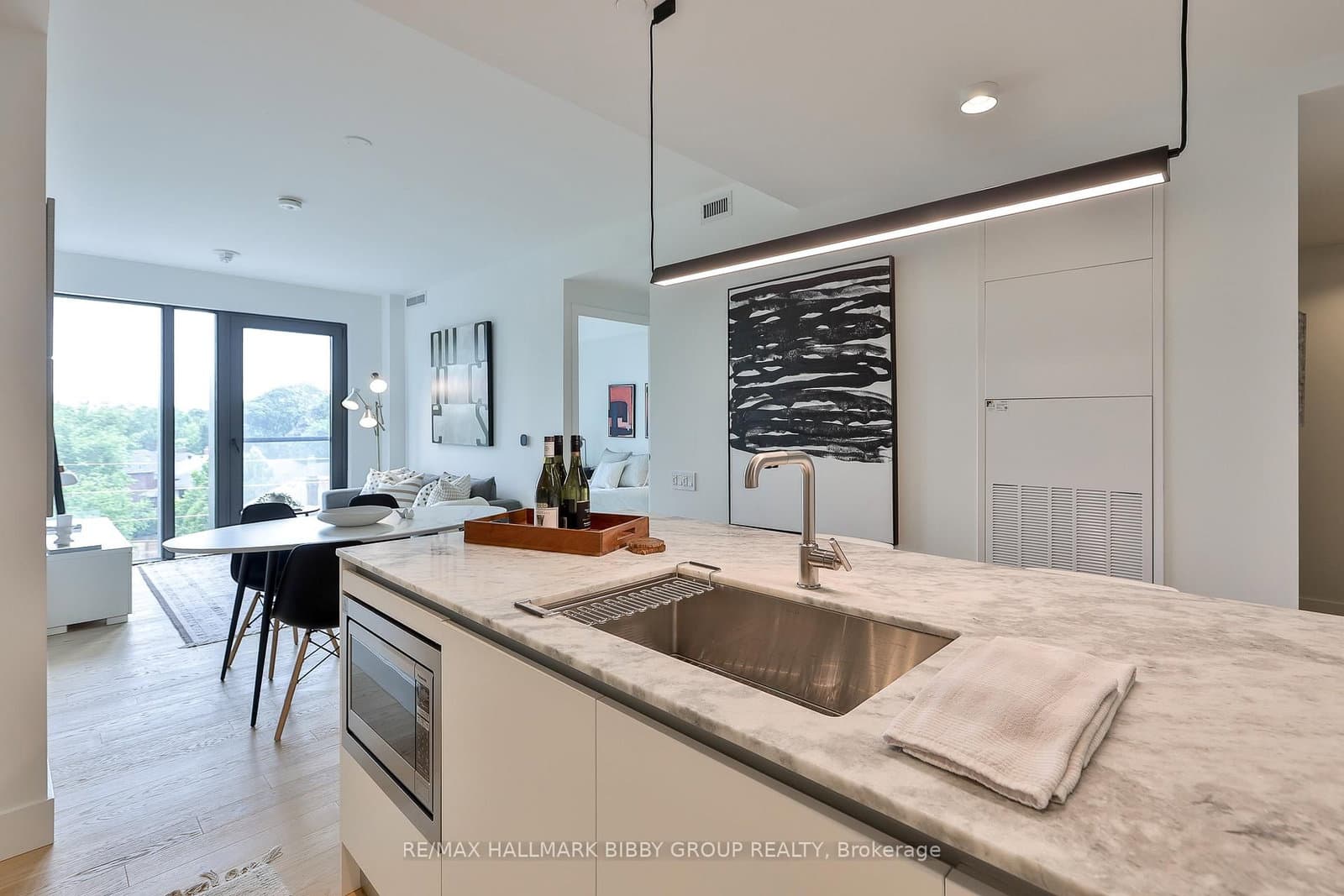 1414 Bayview Avenue, Unit 409 thumbnail 10