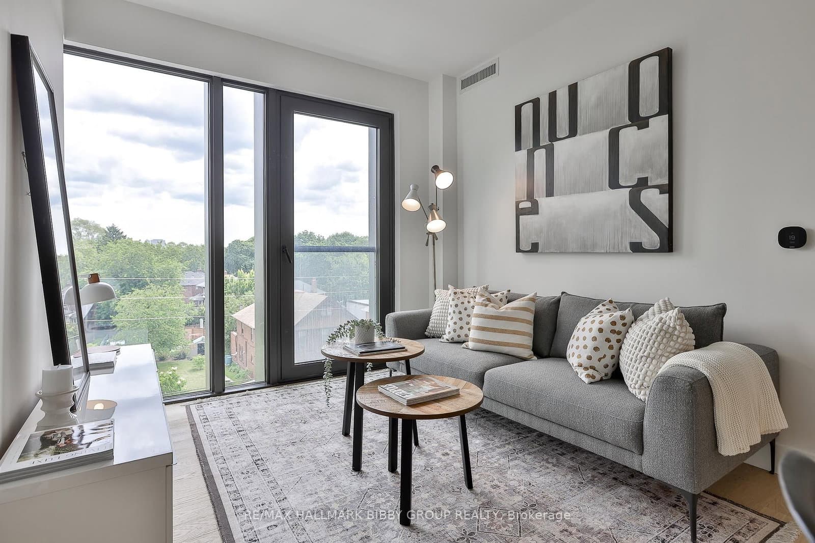 1414 Bayview Avenue, Unit 409 thumbnail 2