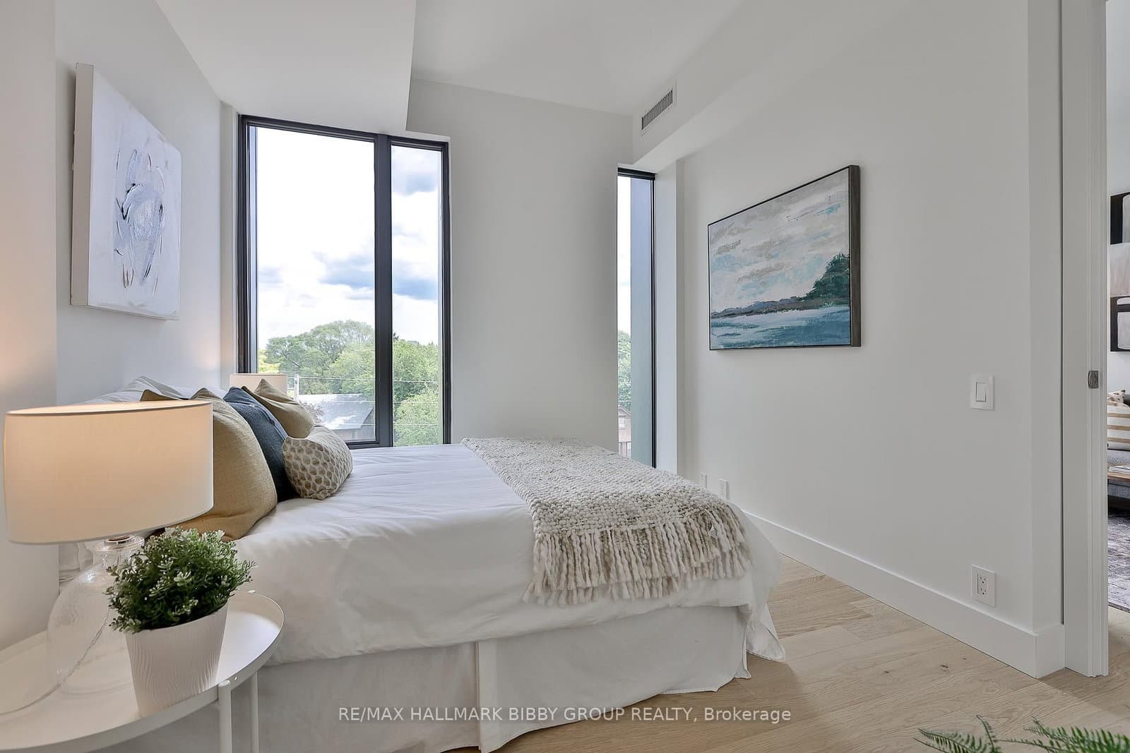 1414 Bayview Avenue, Unit 409 thumbnail 24