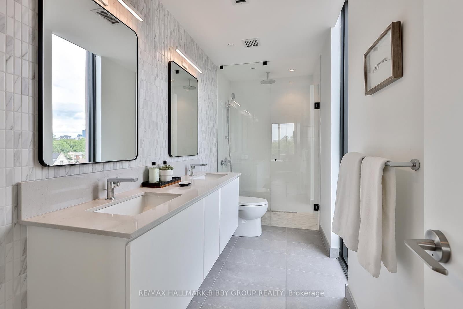 1414 Bayview Avenue, Unit 409 thumbnail 28
