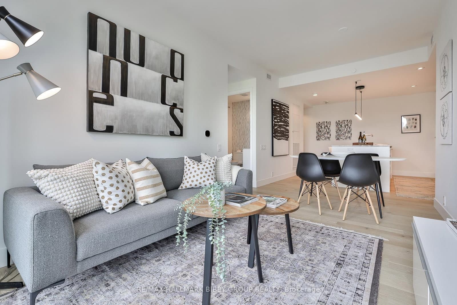 1414 Bayview Avenue, Unit 409 thumbnail 4