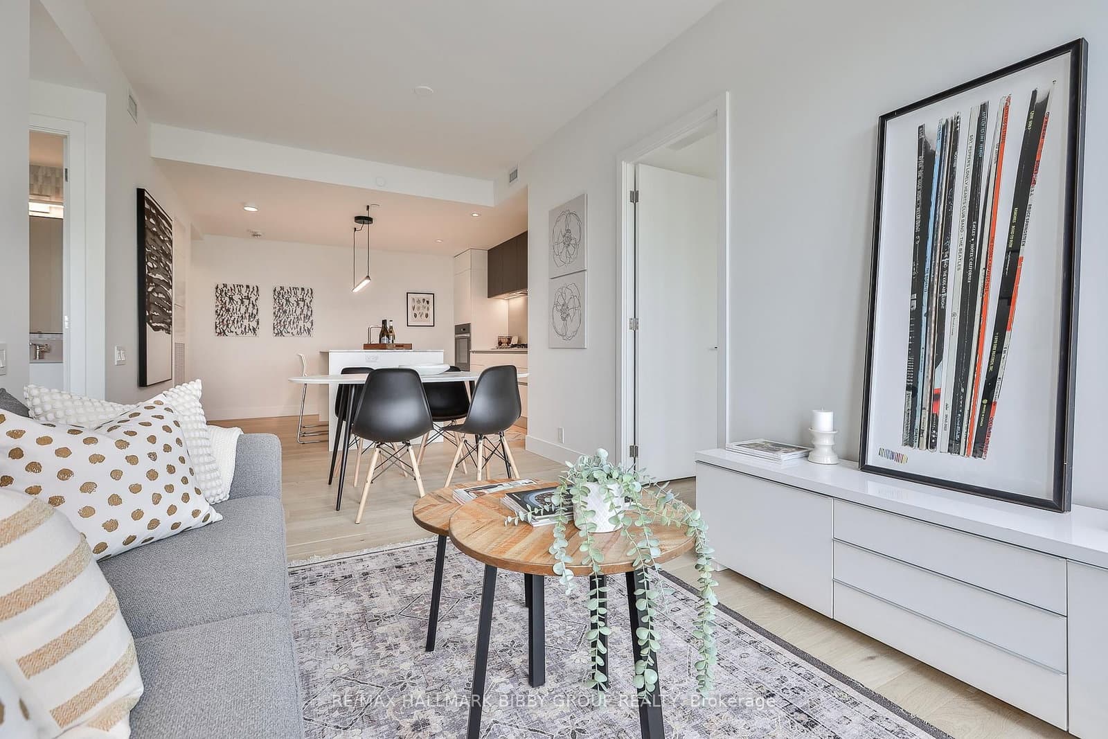1414 Bayview Avenue, Unit 409 thumbnail 5