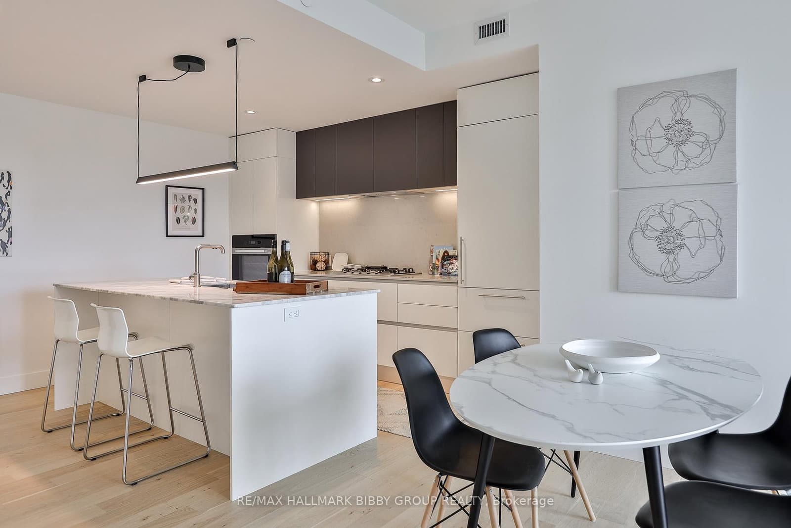 1414 Bayview Avenue, Unit 409 thumbnail 9