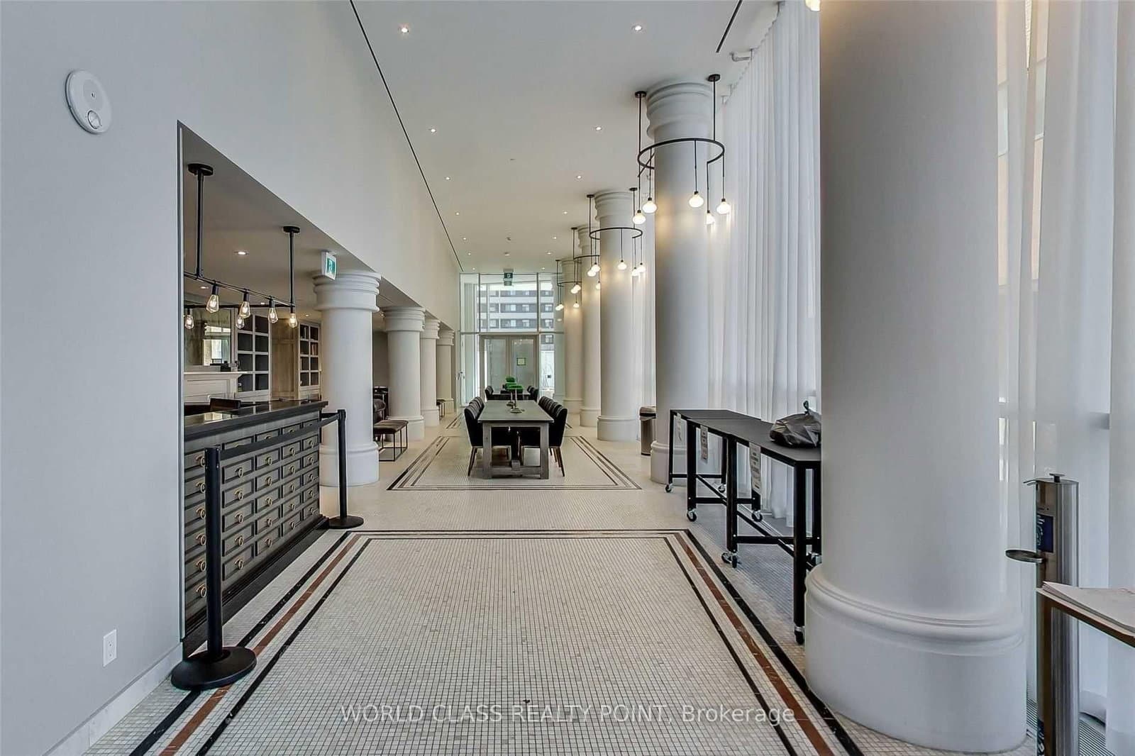 33 Helendale Avenue, Unit 1404 thumbnail 23