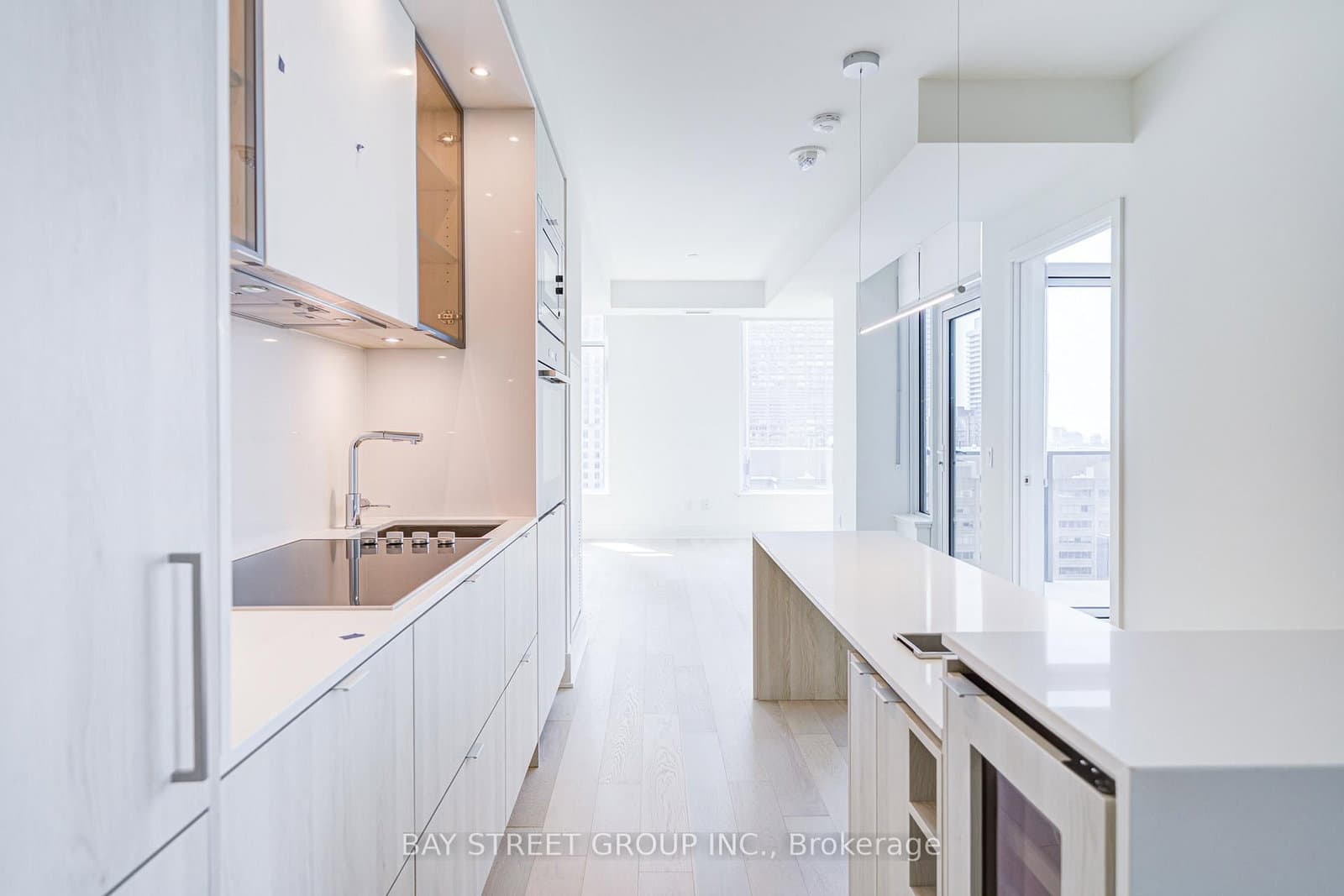 11 Yorkville Avenue, Unit 2312 thumbnail 11