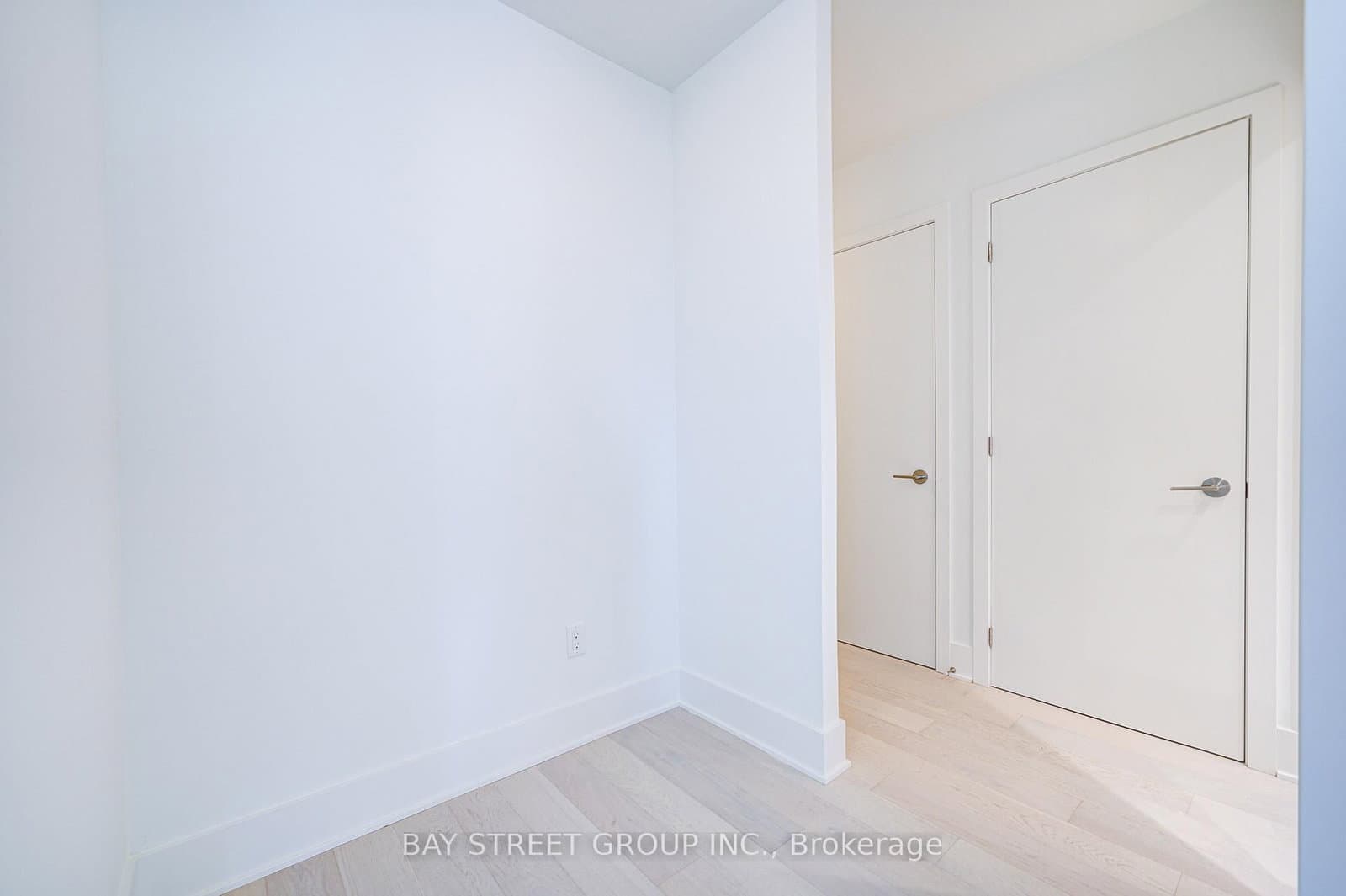 11 Yorkville Avenue, Unit 2312 thumbnail 12