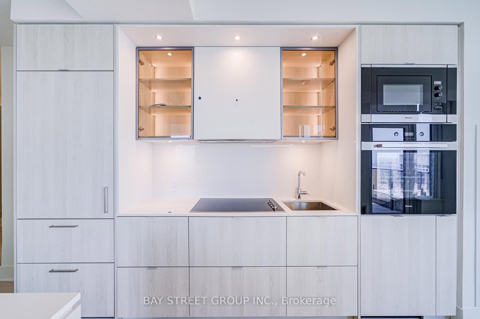 11 Yorkville Avenue, Unit 2312 thumbnail 13