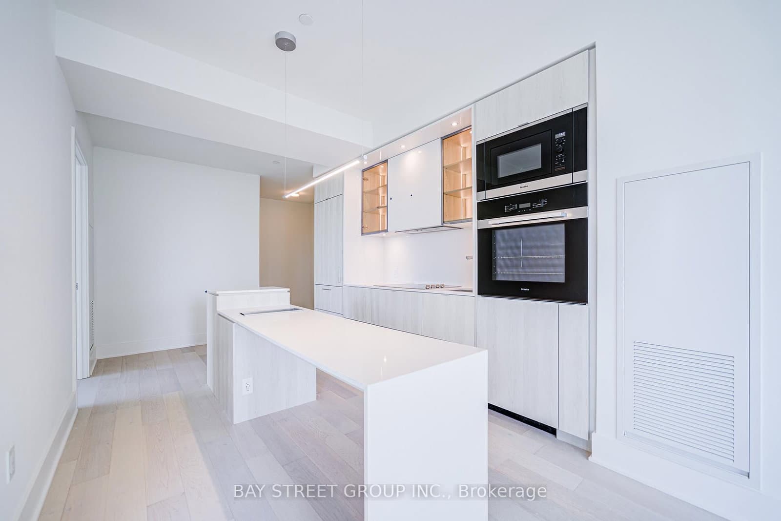 11 Yorkville Avenue, Unit 2312 thumbnail 14