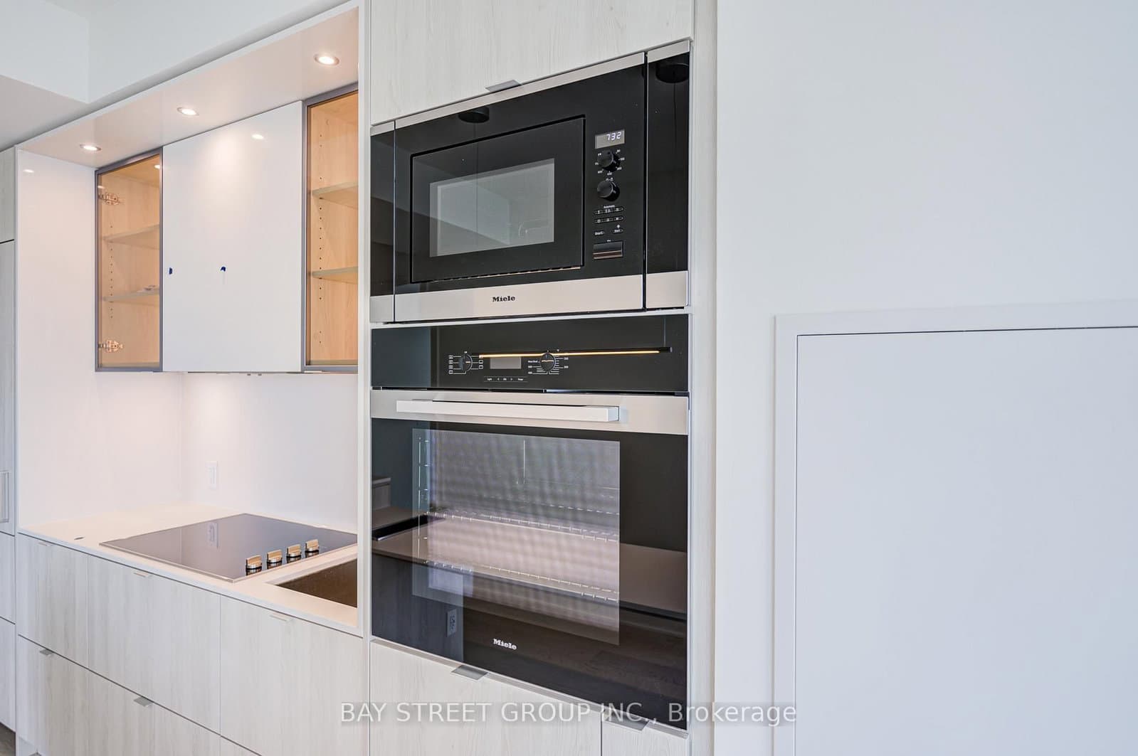 11 Yorkville Avenue, Unit 2312 thumbnail 18